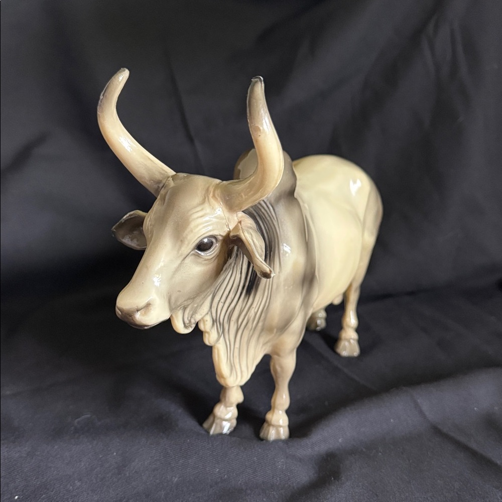 Breyer Vintage Glossy Gray Brahma Bull 70 1950’s Pre-mark